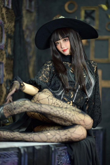 コスプレイヤーしろさきのTwitter画像20