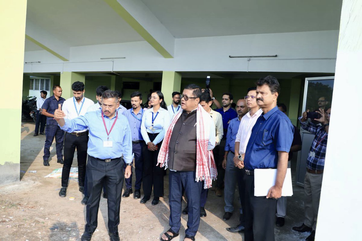 ranojpeguassam's tweet photo. 𝐀𝐬𝐬𝐚𝐦 𝐈𝐧𝐬𝐭𝐢𝐭𝐮𝐭𝐞 𝐨𝐟 𝐌𝐚𝐧𝐚𝐠𝐞𝐦𝐞𝐧𝐭 has been providing MBA course with very good placement rate. Visited the institute today and presided over the GB meeting. Discussed about opening Degree/Diploma on Computer Application, Mass Com and Tourism from next year. https://t.co/uSNBtWq42l
