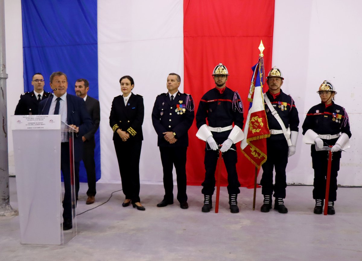 SDIS_10's tweet photo. Ce matin a eu lieu l'inauguration de la réhabilitation du bâtiment administratif du nouvel état-major et le départ du colonel Laurent Marty en présence de Mme Dindar @Prefet_10, M. Pichery @AubeDepartement, colonel @KochMaxime, directeur départemental adjoint et de nombreux élus https://t.co/NTsq9WHHK4