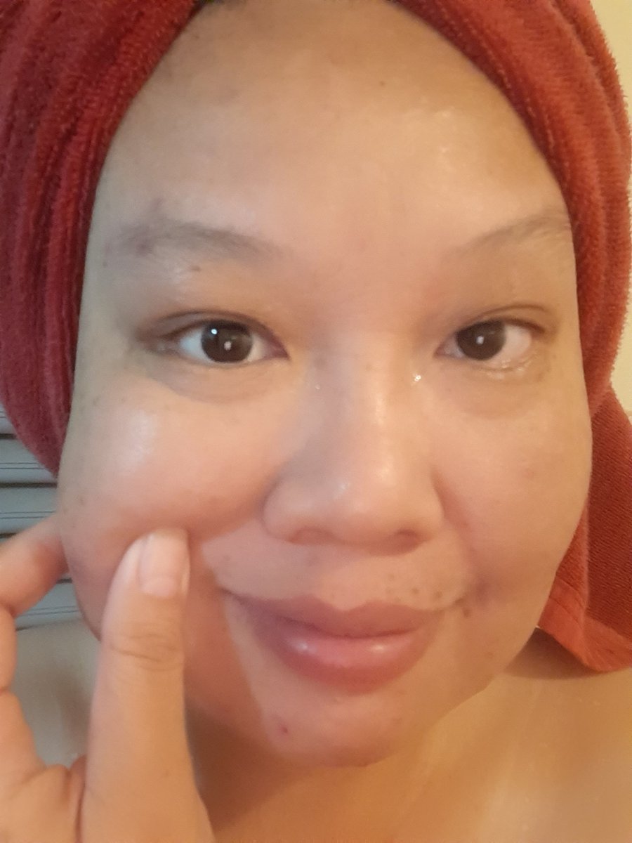 Jiffyreview's tweet photo. 🌟 ป้ายยา: เจลล้างหน้าทีทรี Facial Cleanser สูตรลดสิว เค้าบอกว่าใช้ดี ลองแล้ว สิวยุบลง หน้านิ่มมาก ดีเว่อร์ ตอนนี้ลดราคาอยู่นะคะ ขนาด 300 ml ราคาหลักสิบเอง ใช้โค๊ดส่งฟรีคุ้มไปอีก 📌พิกัด https://t.co/9rRWV2INQy

#shopee #ช้อปปี้ถูกชัวร์ #ใช้ดีบอกต่อ #ใช้จริงรีวิวจริง #Naturista https://t.co/95PGysxVqK