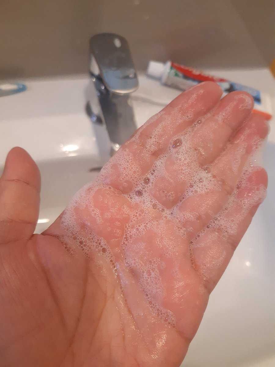 Jiffyreview's tweet photo. 🌟 ป้ายยา: เจลล้างหน้าทีทรี Facial Cleanser สูตรลดสิว เค้าบอกว่าใช้ดี ลองแล้ว สิวยุบลง หน้านิ่มมาก ดีเว่อร์ ตอนนี้ลดราคาอยู่นะคะ ขนาด 300 ml ราคาหลักสิบเอง ใช้โค๊ดส่งฟรีคุ้มไปอีก 📌พิกัด https://t.co/9rRWV2INQy

#shopee #ช้อปปี้ถูกชัวร์ #ใช้ดีบอกต่อ #ใช้จริงรีวิวจริง #Naturista https://t.co/95PGysxVqK