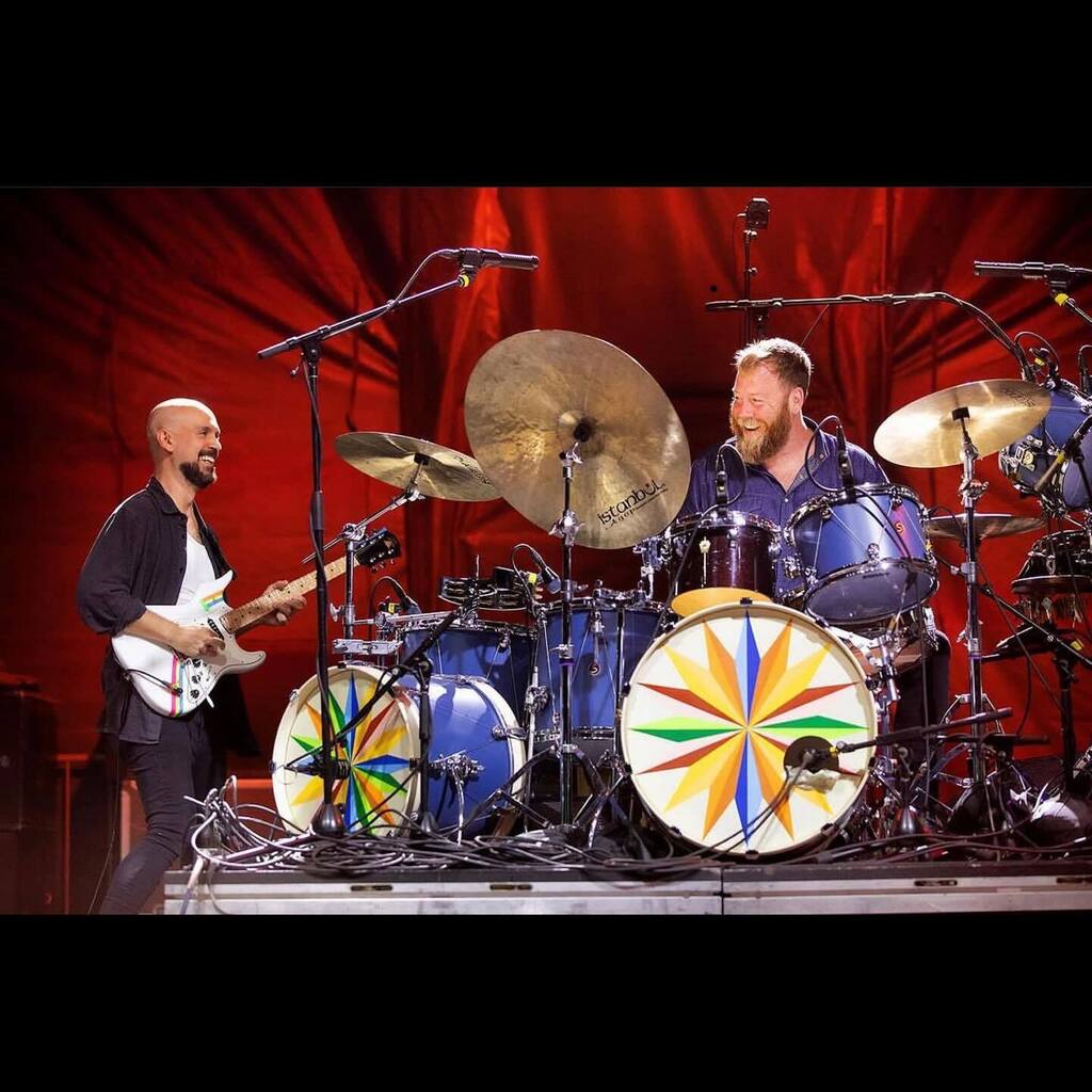 Joe Russo’s Almost Dead at Frost Amphitheater, Stanford, CA. 
#joerussosalmostdead instagr.am/p/CyYdFvereAfj…