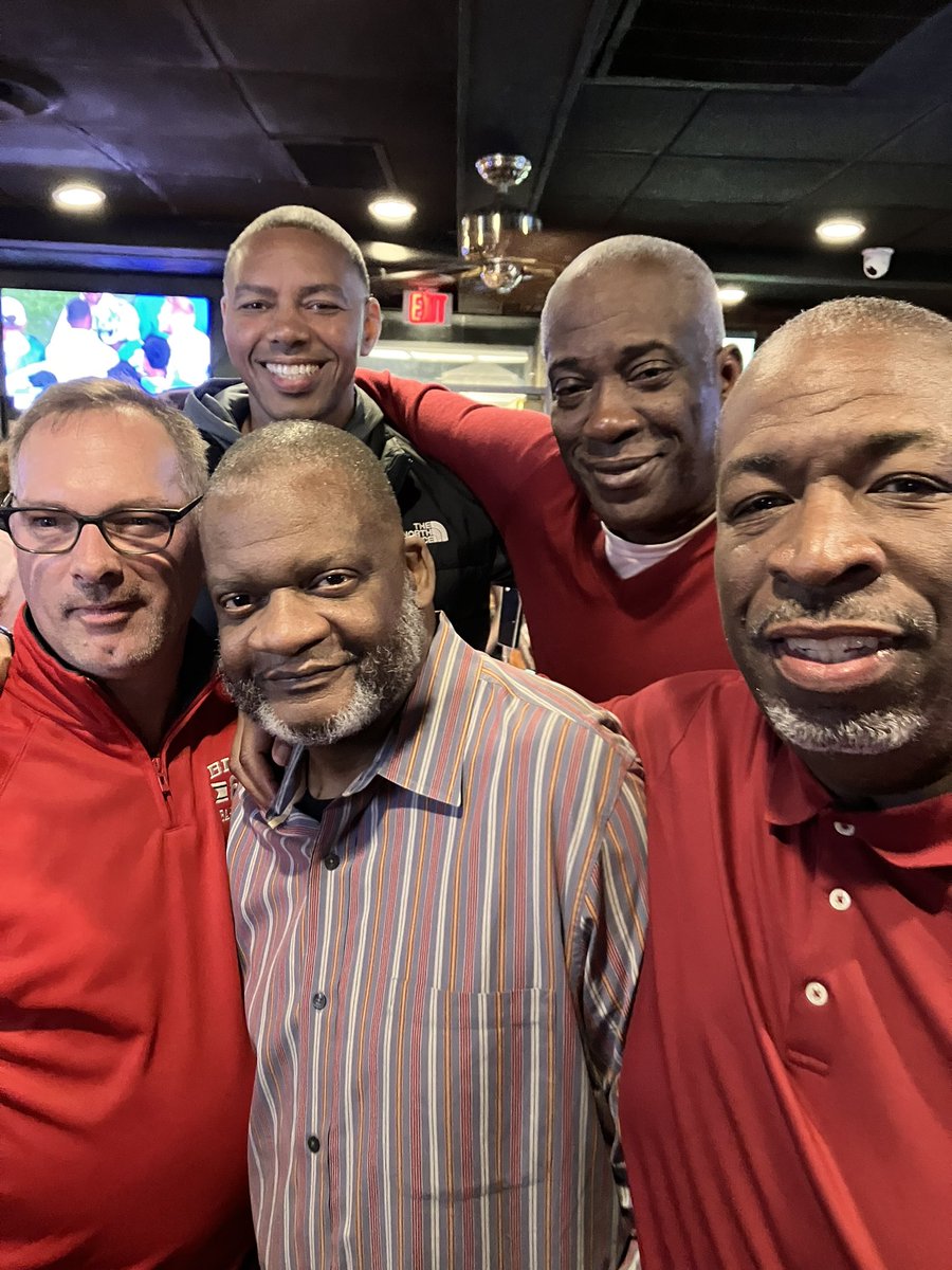 Stephen Taylor (@stevebrau81) on Twitter photo Great night catching up with old basketball teammates! <a href="/The4CornersPub/">The 4 Corners Pub</a> <a href="/BlairAthletics/">Blair Athletics</a> Great night catching up with old basketball teammates! <a href="/The4CornersPub/">The 4 Corners Pub</a> <a href="/BlairAthletics/">Blair Athletics</a>