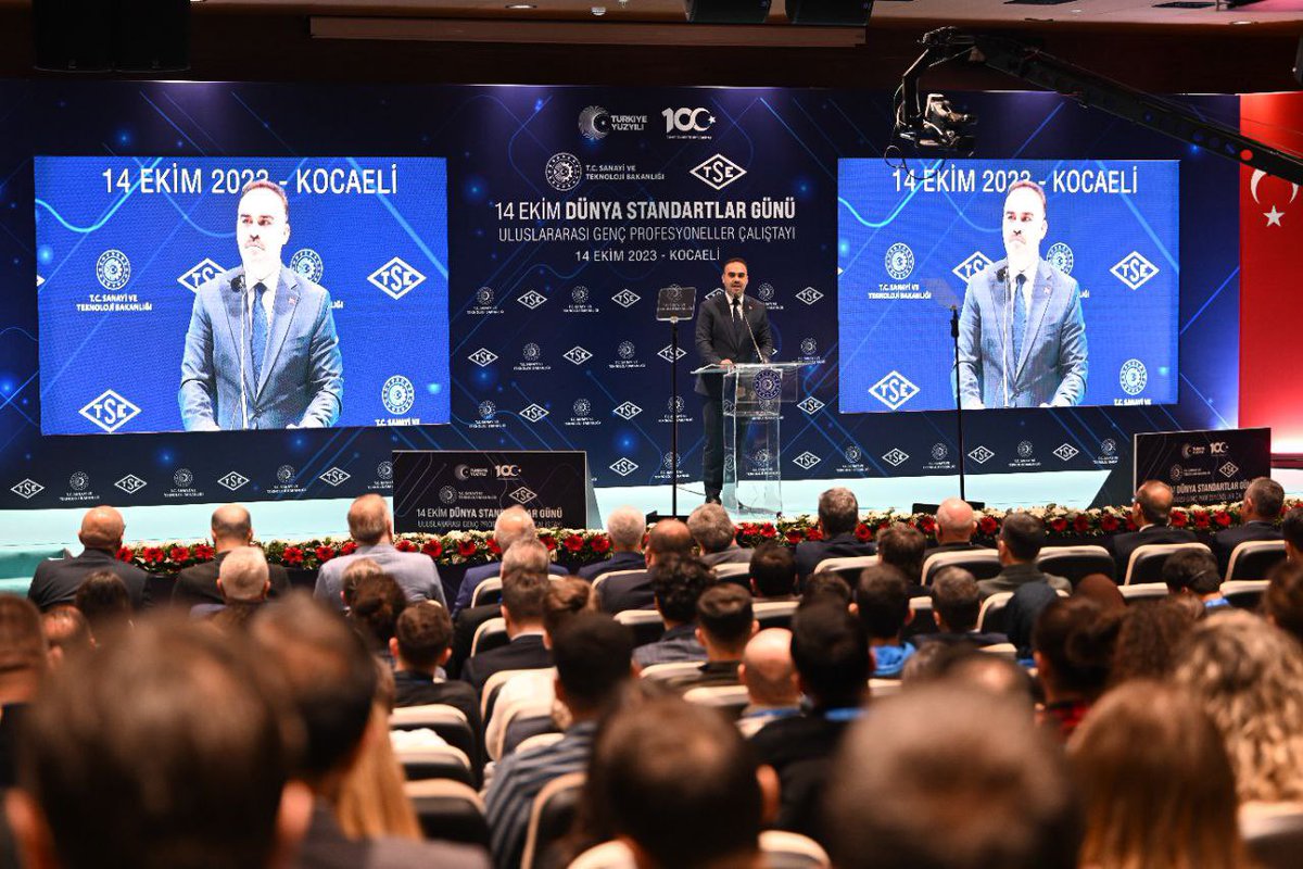 mfatihkacir's tweet photo. Dünya Standartlar Günü Uluslararası Genç Profesyoneller Çalıştayı’na katıldım.

✅ Global ticaret düzeninde ihracatta başarılı olmanın sırrı, ürün ve hizmetlerde standardizasyonu artırmaktır.

✅ @TSEKurumsal geliştirdiği standartlarla sanayicilerimiz ve iş dünyamızın yanında yer alıyor, belgelendirme, muayene, gözetim, test, laboratuvar ve eğitim hizmetlerini yerine getiriyor.

✅ TSE ne kadar güçlü olursa, küresel pazarlarda sanayicilerimiz de o kadar güçlü olur.

📍Bilişim Vadisi