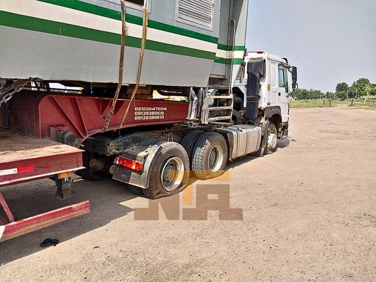 NTANewsNow's tweet photo. News Flash
Suspected theft of train coaches of the Nigerian Railway Corporation foiled at Maiduguri Railway Terminus following a tip-off of good samaritans, suspects apprehended by the police. https://t.co/2SqFXHmDqd