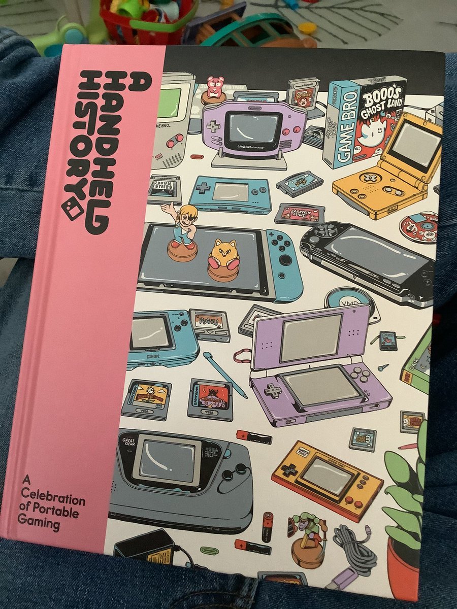 This is absolutely beautiful.

Can’t wait to get stuck in.

#lostincult #ahandheldhistory #portablegaming #handheldhistory #gaming #videogames #handheld #handheldgame #handheldgames #handheldgaming #retro #retrogames #retrogamer #retrogaming #retrododo @retro_dodo @lostincult