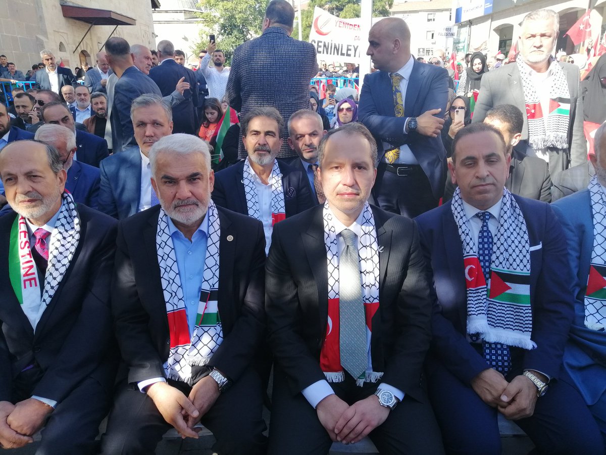 Yeniden Refah Partisi'nin tertiplediği "Özgür Filistin Mitingi" için Konya'dayız.

Tarafsız değiliz, tarafımızı belli etmek için meydanlardayız.