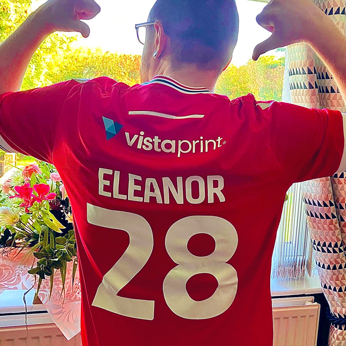 Eva Simone tweet media