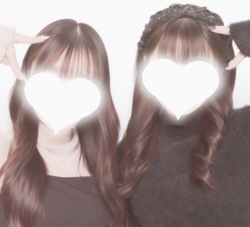 Flower_HE_YU's tweet photo. 💟Friends💟
3日間でたくさんのお友達ができました❤︎今回もみんなのおかげで楽しい遠征になったよありがとう👦🏻💖
🖤SANA🖤
3日間ありがとう❣️連番できたの思い出すぎるし、たくさん構ってもらえて最高だったね👍🏻🤍どっちも短気だしすぐヒスになるけど、ずっとずーっと楽しかったよ🥹最強！大好き！🖤 https://t.co/SPVnmXRpOw