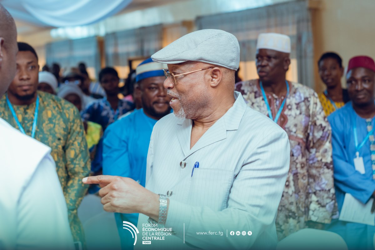 ContactFerc's tweet photo. 3/3
Monsieur le Ministre a détaillé la vision portée par le chef de l'État Son Excellence Monsieur @FEGnassingbe afin de redynamiser l'économie nationale plus spécifiquement celle de la région centrale  conformément à la feuille de route gouvernementale.
#FERC2023  #Togo https://t.co/5qdbp0W7ly