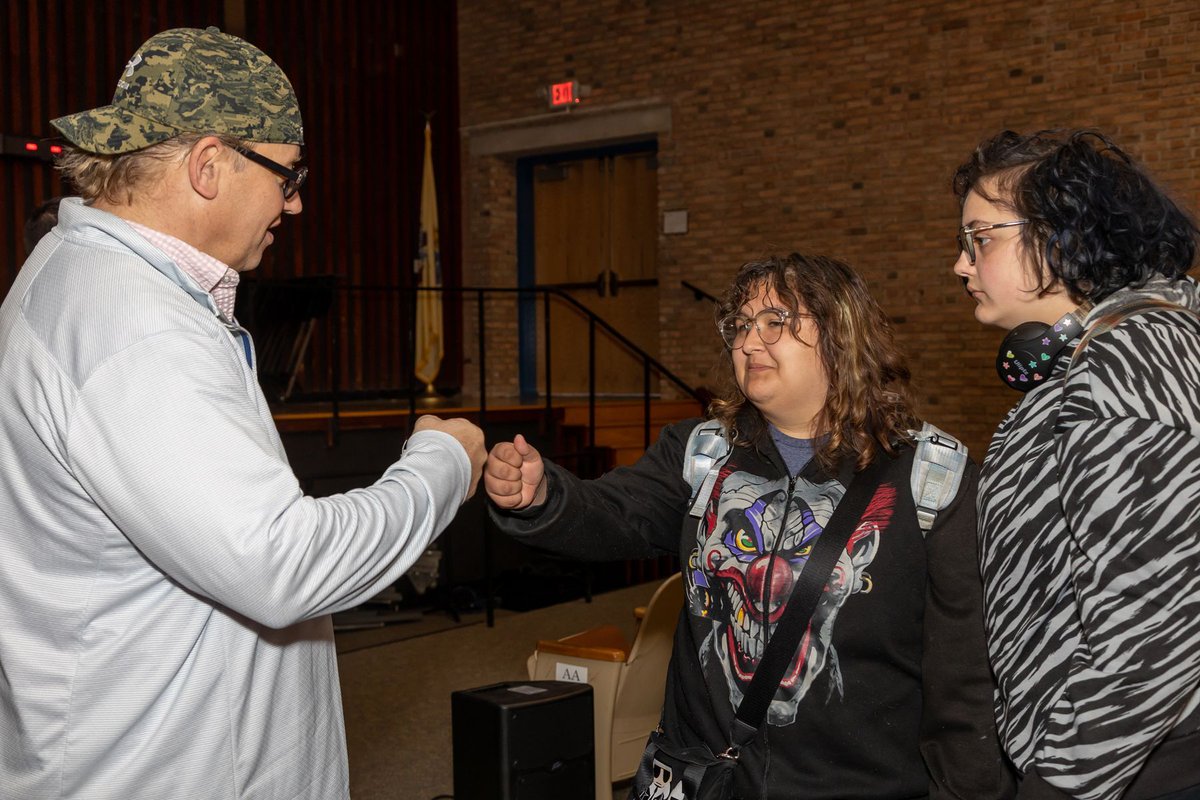 With the support of Michael DeLeon and @steeredstraight, we're cultivating connections across the nation. A big thank you to the students at Wanaque High School in Wanaque, NJ, for taking the time to listen to Michael's story and expressing their appreciation afterward!