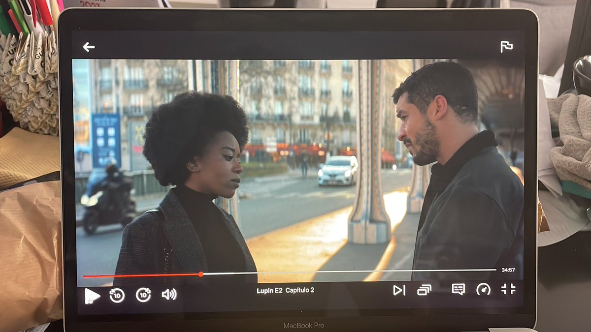 EPalomitas's tweet photo. @DWhoESP 

Oh!!!! Una Tardis en los nuevos capítulos de Lupin en @NetflixES https://t.co/mcok9KqOFK