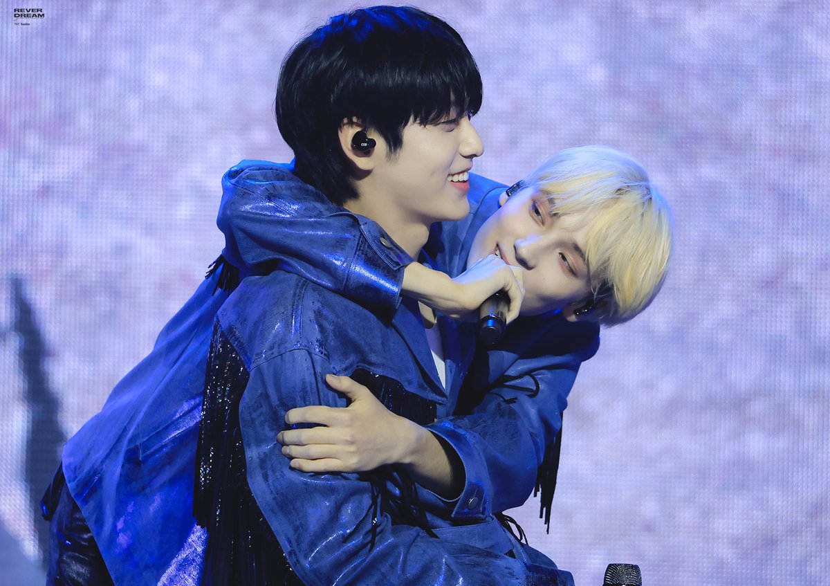 reverdream1205's tweet photo. 231014  껌딱지즈  #수빈 #SOOBIN #TXT #투바투 #투모로우바이투게더 https://t.co/7qzz6FSvQN