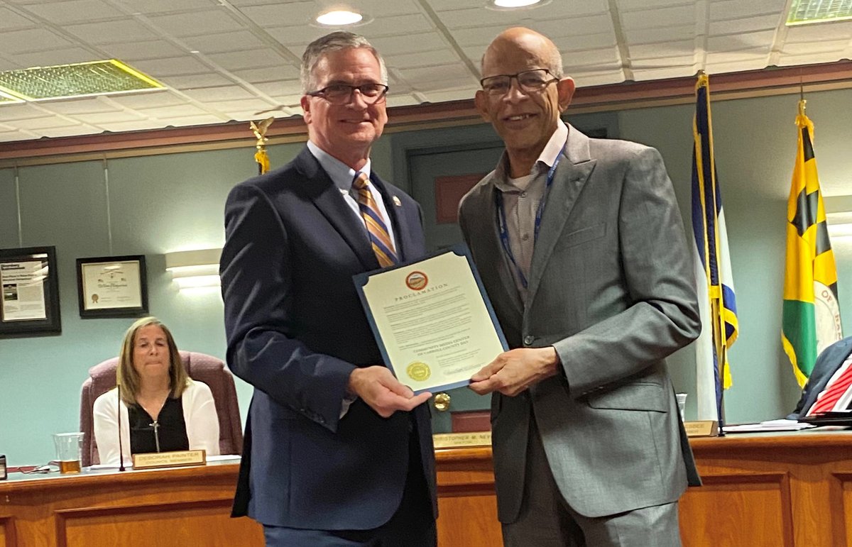 The Town of Hampstead proclaimed October 20, 2023 as Community Media Day. Mayor Christopher Nevin presented the proclamation to CMC Executive Director, Richard Turner at a recent town council meeting. Watch at youtube.com/live/XbkF6MPkz…
