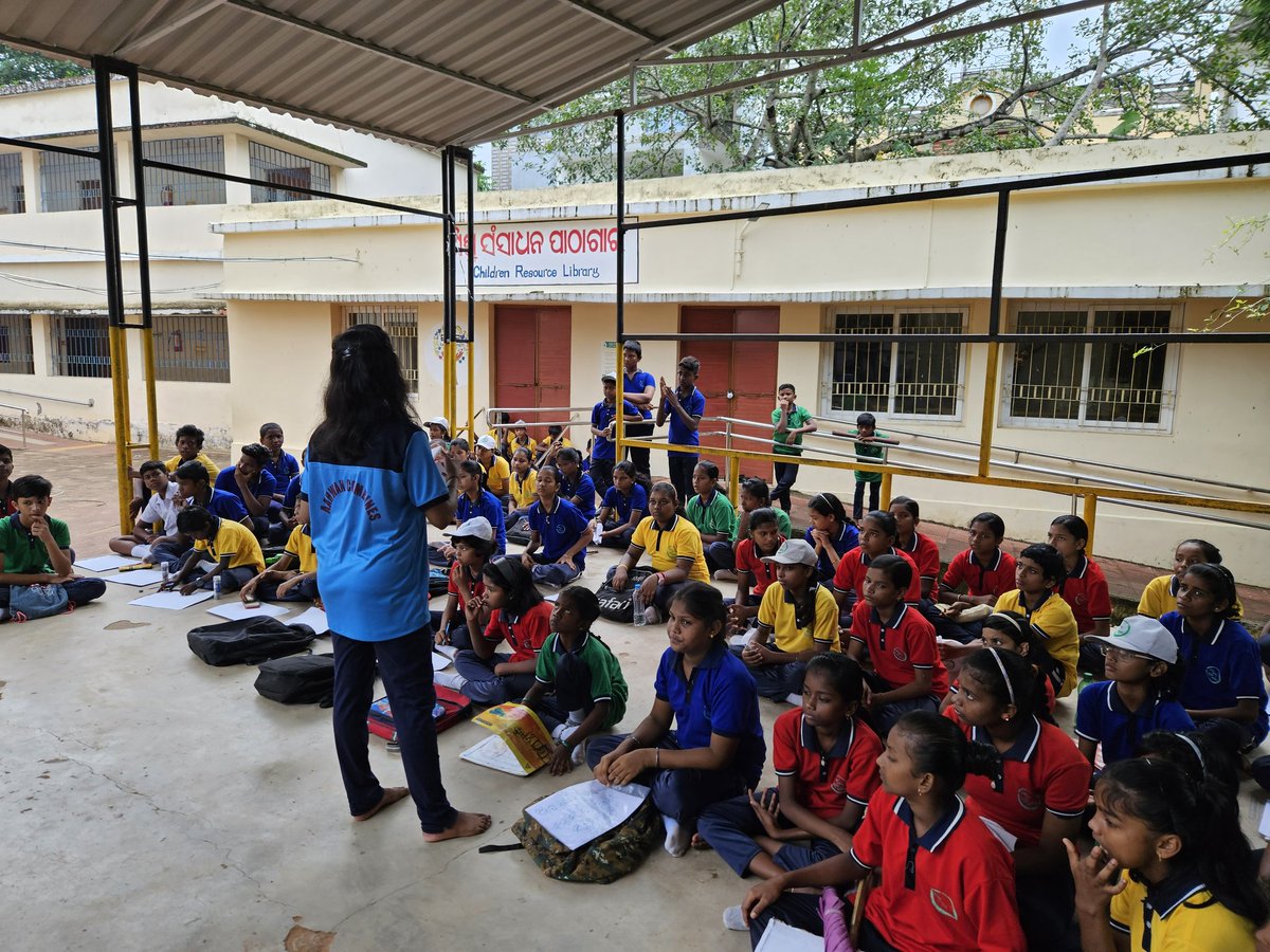 Aahwanofficial's tweet photo. We organized an event at Govt UP School, Bhubaneswar, where students engaged in debates, essays, and quiz Competition on #EnvironmenProtection and #ClimateChange. Encouraging the growth of young Green Warriors and raising environmental awareness.
@ForestDeptt @CollectorJspur https://t.co/0Q2axKfk0p