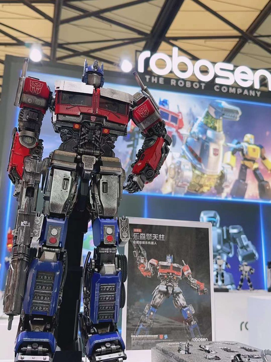 RobosenUK's tweet photo. 📢📢📢#Robosen customer service team is busy for shipping out the Rise of The Beasts Robot (Limited Editon) in the Europe, please check your email and confirm the delivery details. #Deliveryontime #newarrivals #RiseOfTheBeasts #Robot #Transformer https://t.co/2jKmG4XTX4