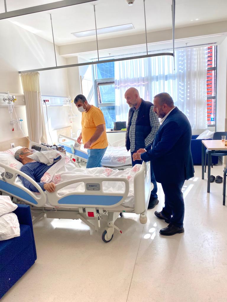 Kastamonu eşrafından Ali Öztürk ve Muş Çengilli eşrafından Sait Özçelik’i tedavi gördükleri hastanede İlçe teşkilatımızla birlikte ziyaret ettik. Rabbim hastalarımıza hayırlı şifalar versin.
<a href="/isaguvendik/">İsa GÜVENDİK</a>