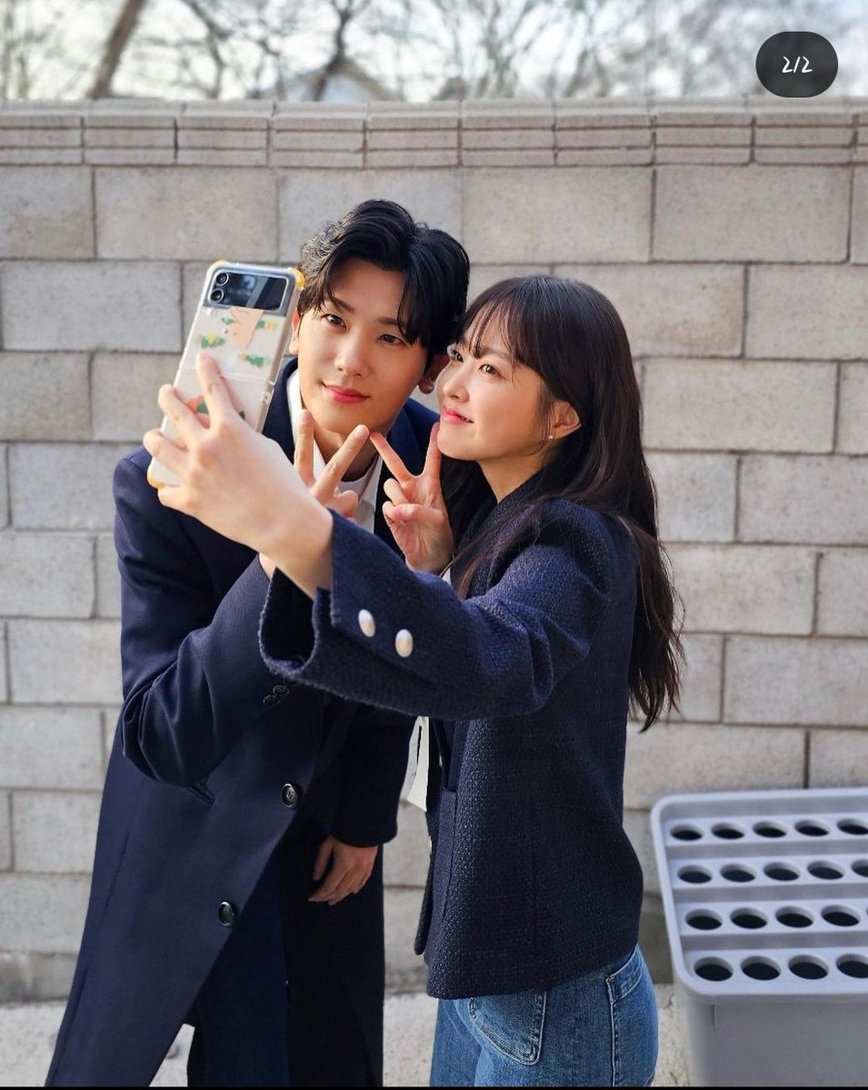 simranjha11's tweet photo. Hyung Sikeee posted !!!!!!!!!! π€§πβ€οΈ
Power Couple π₯
#swdbs #parkhyungsik #parkboyoung https://t.co/Tl7xuENgh3