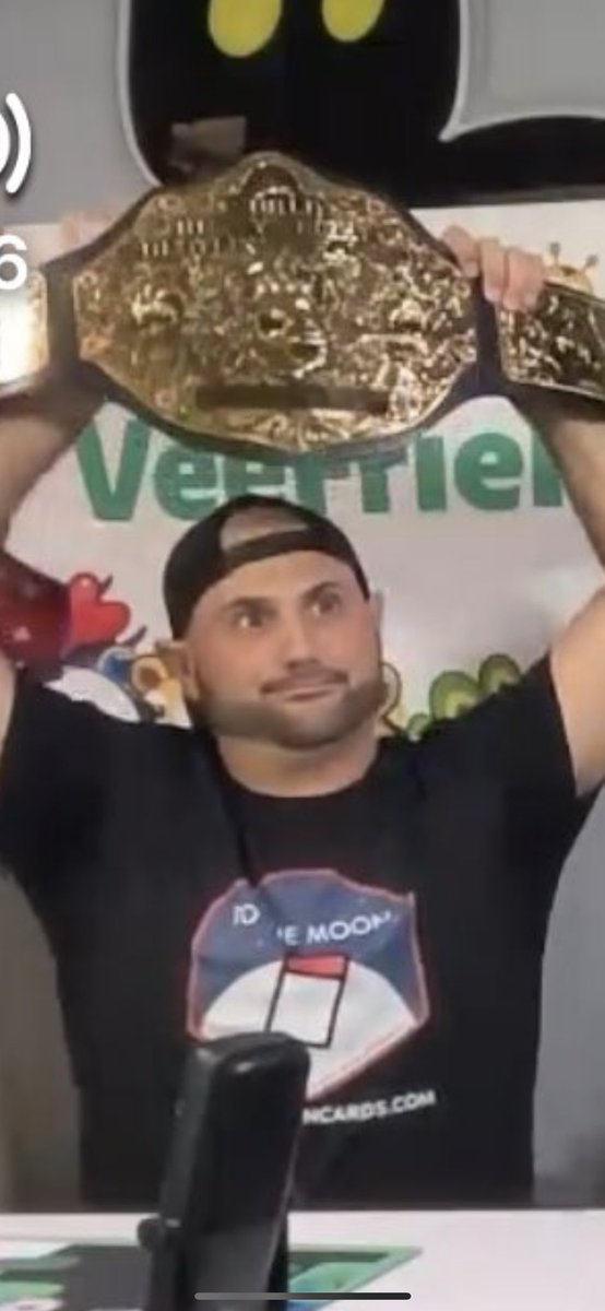 TheDaltonTice's tweet photo. When you win the 50-59 number spot in a @fanaticslive, @VeeFriendsCards box break for ~$250 and you hold up your “winnings” and pretend like you’re happy.
But at least you were able to actually buy in 😅
#TheLuckOfTheDraw
@veefriends @garyvee @TGer_01 @JCourageNFT @adamripps https://t.co/tcYAvrxfFY
