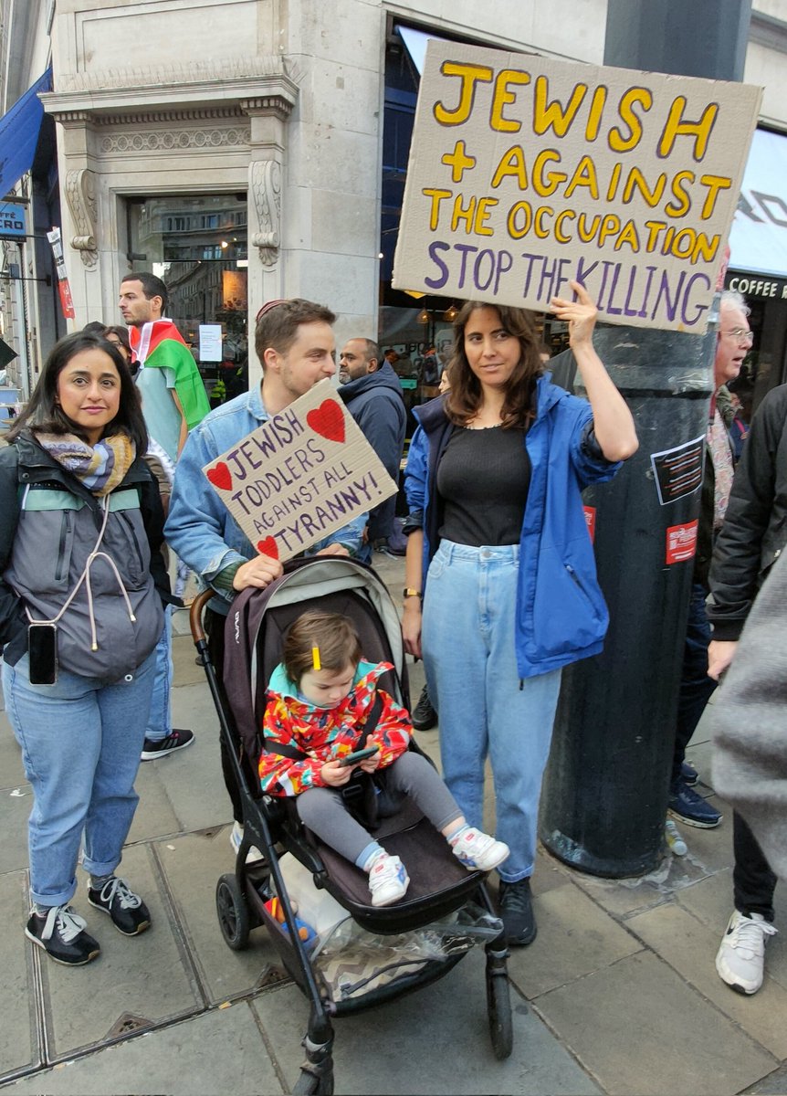 Had a really nice chat with Solomon who brought his daughter along to the London rally in solidarity with Palestine.

Muslims and Jews united for peace, justice and human rights.

We will not be divided.