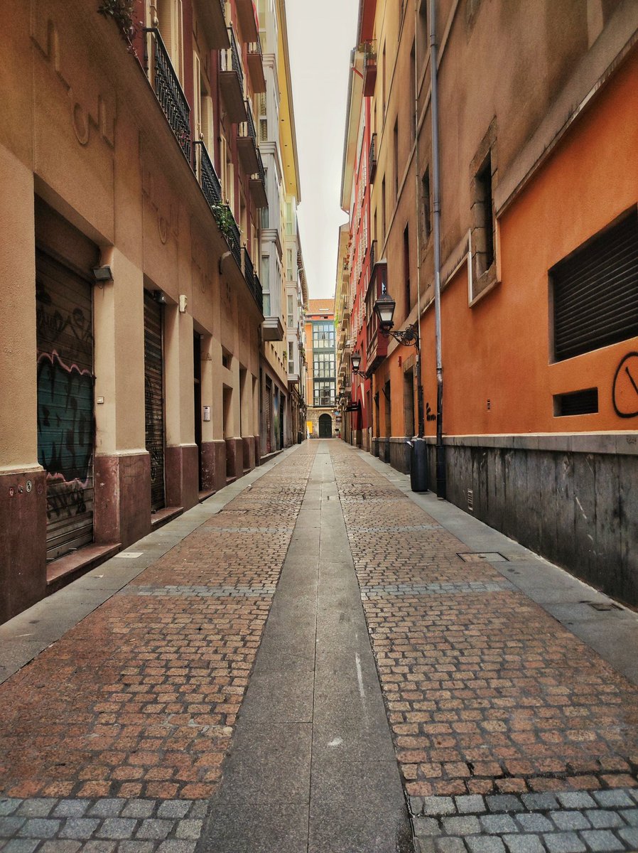 Direzioni.

#Spain #Bilbao #paesibaschi #street
