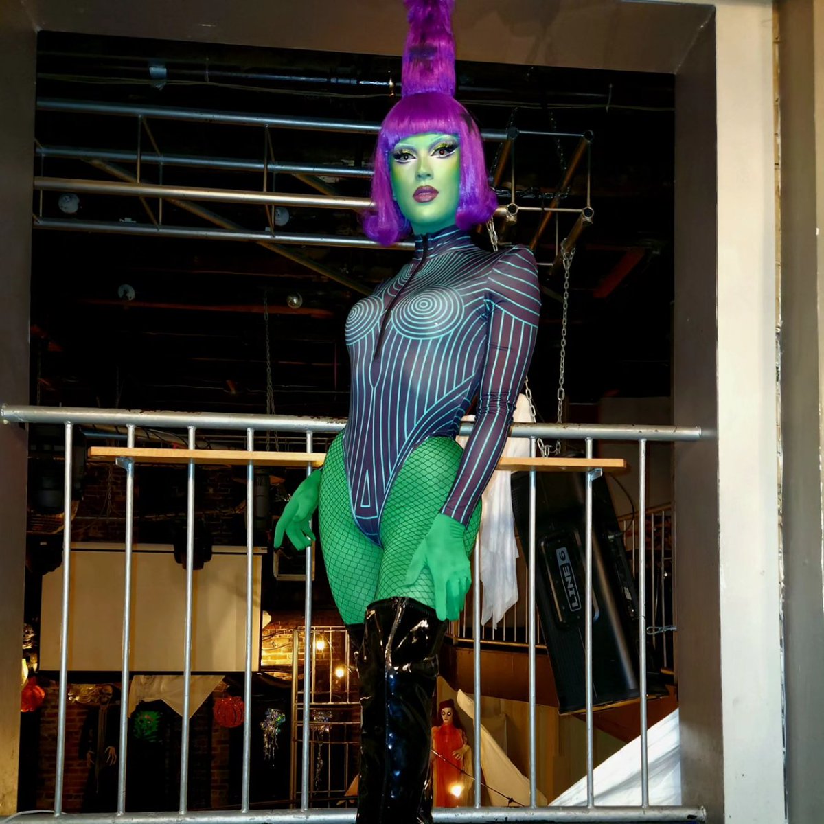 A teletubby and an alien walked into a bar... the rest is history
