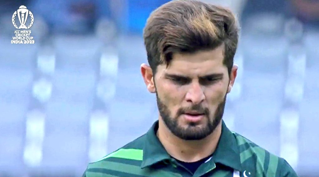 Iam_Mian's tweet photo. Taking wickets with new Bowl is Shaheen Hobby , Shubman Gill gone 🔥#INDvsPAK https://t.co/Yb7GfzZzmQ