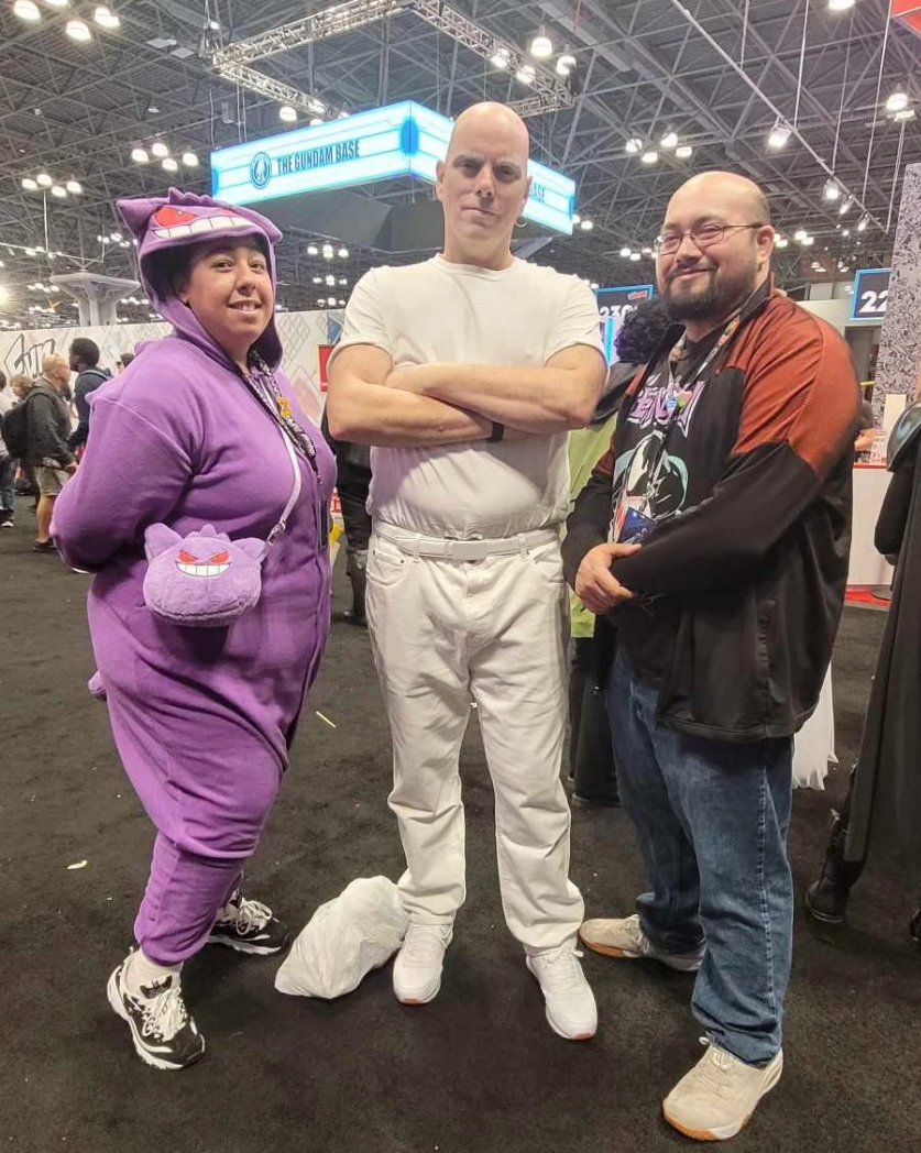 TheGothTheGeek's tweet photo. A little sneak peak at what and who we saw on day 2 of NYCC @NY_Comic_Con

#nycc #newyorkcomiccon #cosplay #mrclean #gengar #pokemon https://t.co/omY1Vat4q4