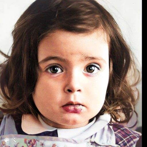 Farm1945A's tweet photo. Beautiful Jewish Dutch girl, Mirjam Lewkowicz just finished a snack (on lips) oy, we said Never Again baby and it happened again. To you memory Mirjam, we are going to secure Eretz Yisroel, and we will once again be able to say Never Again.