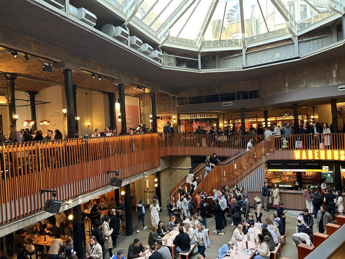 eca_cic's tweet photo. @KERB_ great inspiration for the food hall we are planning in Boscome - amazing food, groovy music and all independents! #bournemouthtownsfund https://t.co/v3akxe0TRM