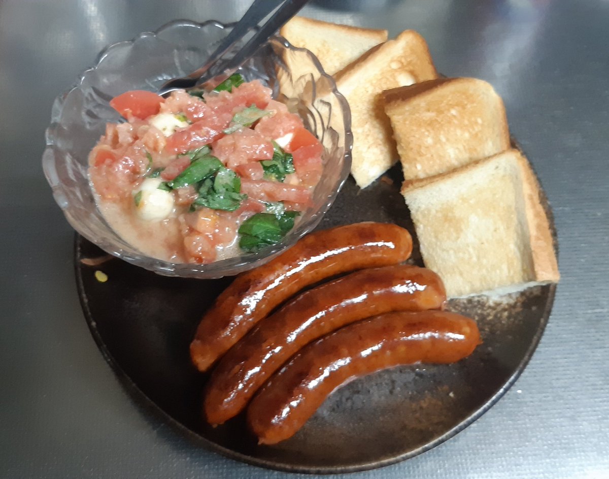 おつまみ作った〜🍻 今日は贅沢しよ 