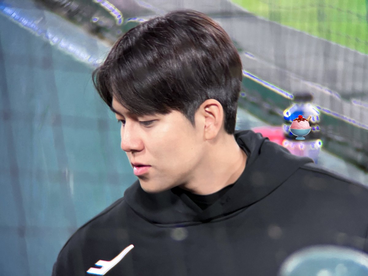 m2goya's tweet photo. @qw3rtycrush 내가 답장을 했다고 착각하는 경지에 이르게 한
❤️엘지트윈스 투수 강효종❤️ https://t.co/Sn47Avjxcs