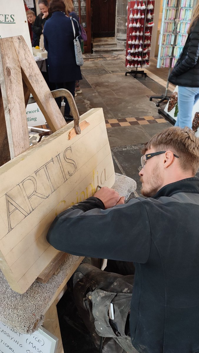 At the buzzing craft & heritage day today in #bostonstump #boston #lincs to see proper craftspeople incl. bow makers, stonemasons and the inspiring Boston Stitchers that I'm privileged to be part of. Mix of #medieval #GameOfThrone and #community vibes @HeritageLincs