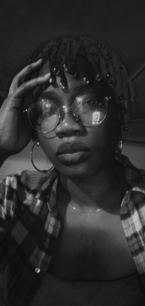deborah_nsan's tweet photo. @ChiomaAma1 B/W https://t.co/Dj6jlrLigW
