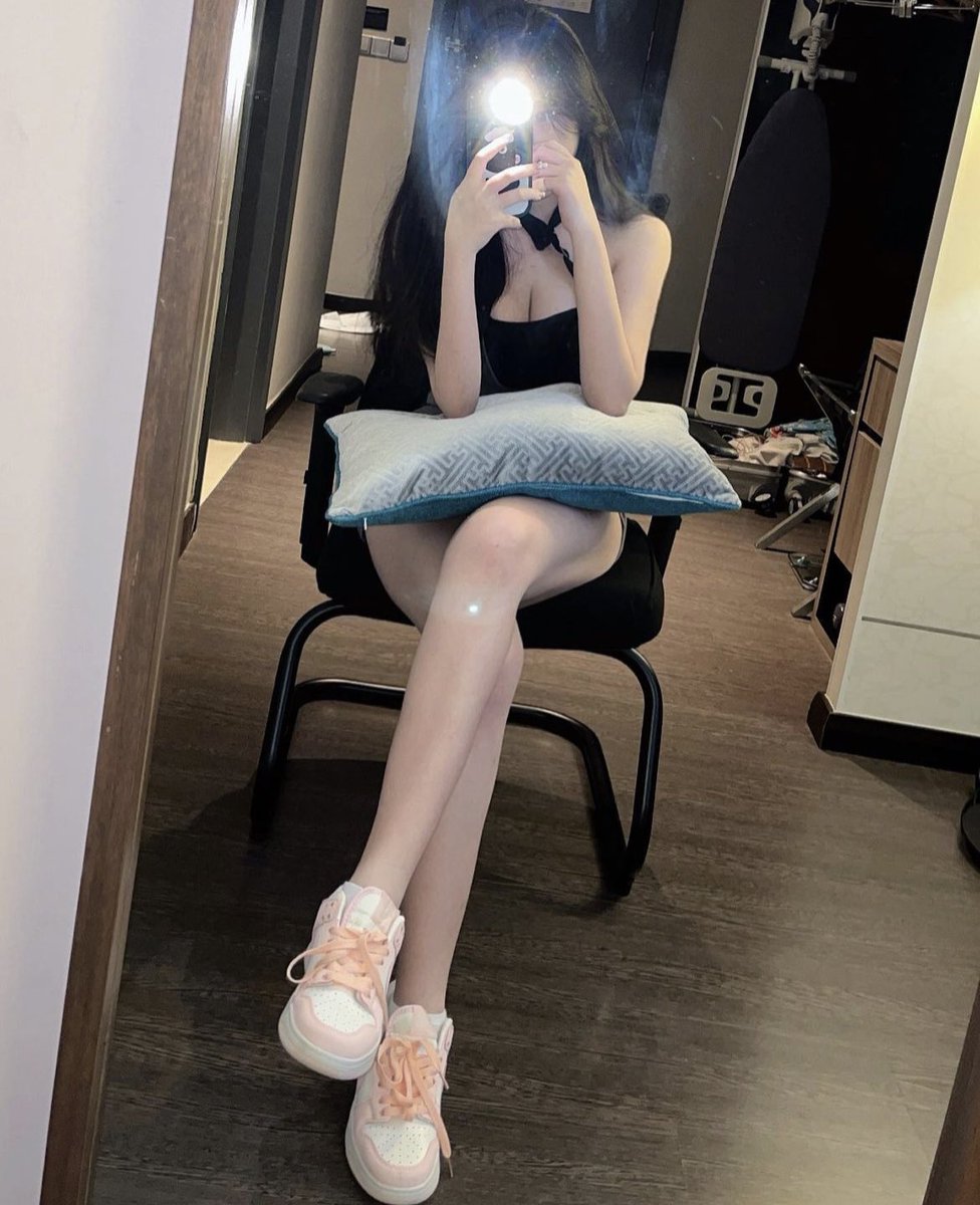 xiaoyan1998's tweet photo. 点赞抽一个幸运儿免费过门槛加微信让主人调教 #贱狗 #调教男m https://t.co/cGDuCtq0e7