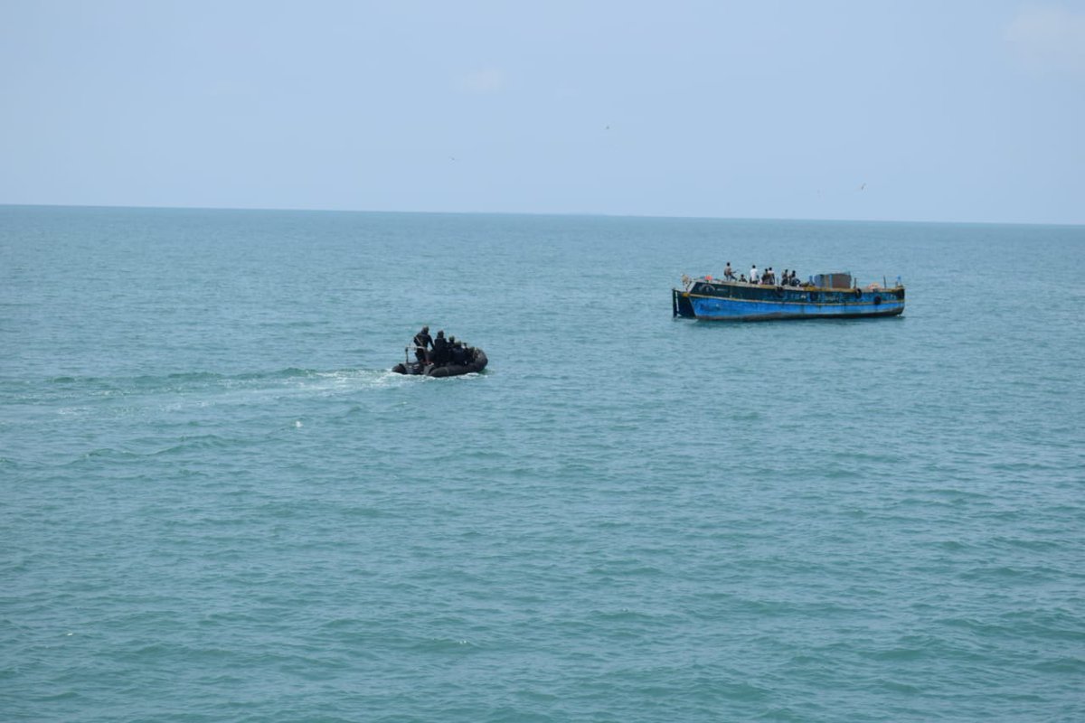 indiannavy's tweet photo. #SagarKavach - A multi agency Coastal Security Exercise conducted by #IndianNavy to assess the efficacy &amp; robustness of #coastalsecurity mechanism while dealing with asymmetric threat emanating from the sea.

@IN_HQENC @SpokespersonMoD
 https://t.co/qhFqjNBLZJ https://t.co/SC6Tk1TR0r