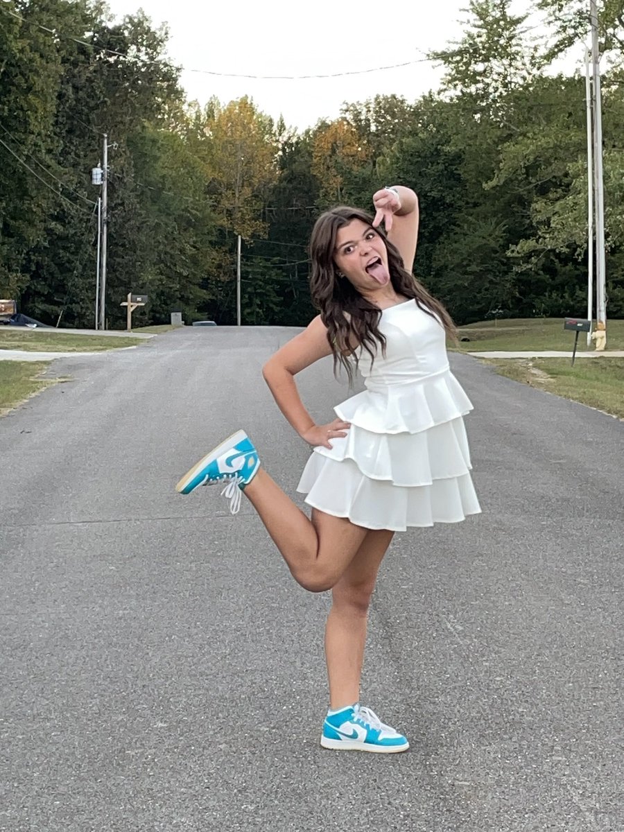 LtDonnyShaw263's tweet image. 1/2 Landry Claire came into our lives fourteen years ago today, a few weeks earlier than the November due date we had been planning for. She was the tiniest little baby I ever held, but has always had the biggest heart and determination to be the best she can be at whatever is on