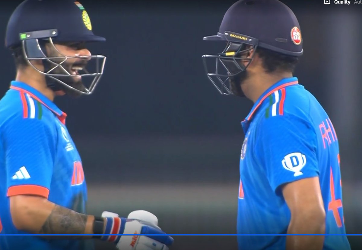 CrazyGobbit's tweet photo. I guess they forgot to tell the Indian batting team it's not a 20-20 over World Cup!😜
#INDvPAK
#WorldCup2023
#ViratKohli𓃵
#RohitSharma𓃵 https://t.co/LfSDmW4Z2u