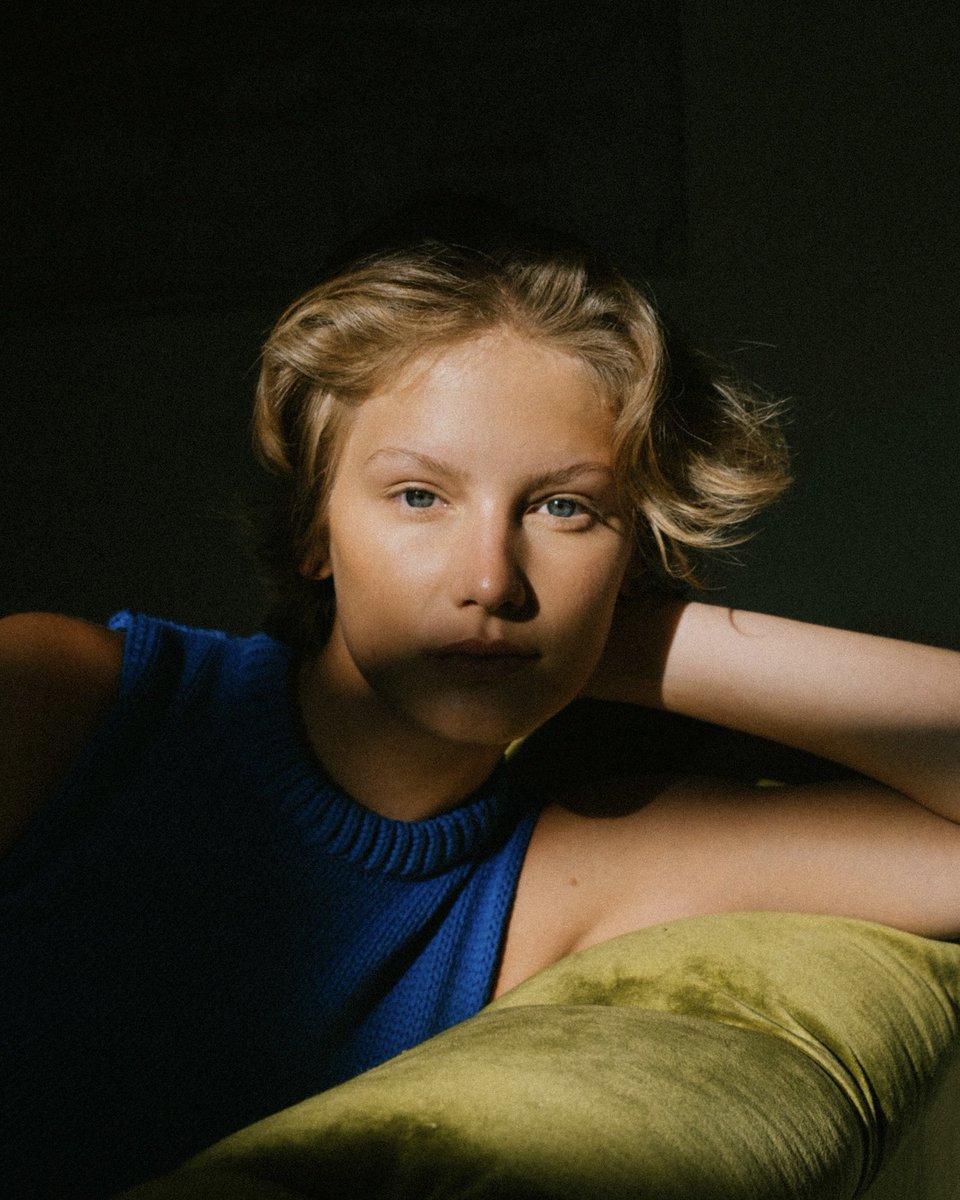 alexkibb_'s tweet photo. Nathalie on #X100V https://t.co/R8YbKHDzqc