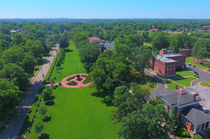 vbconnection's tweet photo. Livingstone College 

Recruiting MB, OH, S for 2024

NCAA D2
HBCU in North Carolina
Academic &amp; Athletic scholarship💰
DM👉 @LivingstoneWVB https://t.co/3mTBOelFBi