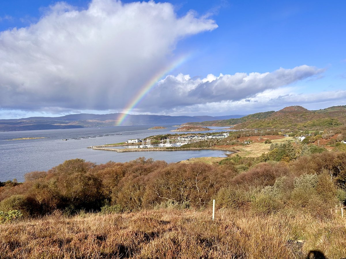 Amazing rainbow on my walk today near Portavadie. Very fitting for AHP’s celebration day. #AHP #MSK ⁦@NHSaaa⁩ #MDT