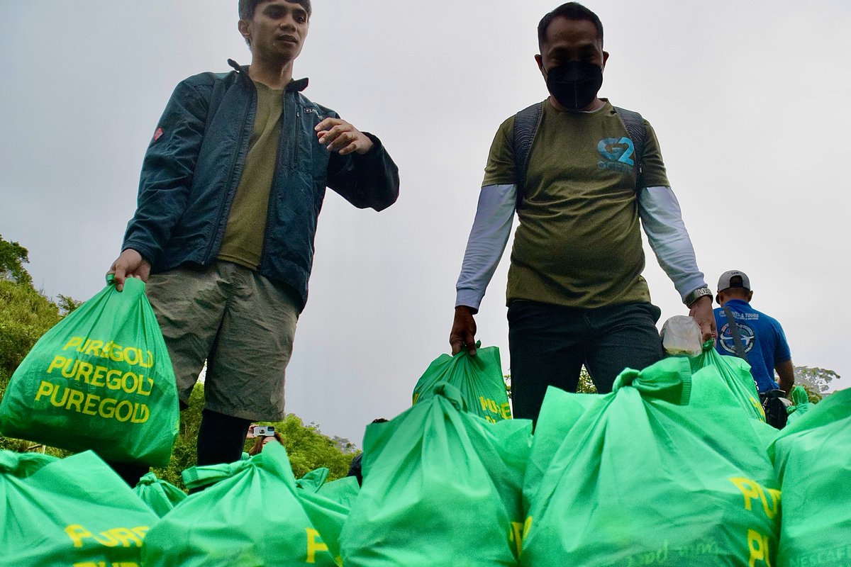 MasungiGeo's tweet photo. This is especially helpful to rangers stationed in remote stations to supplement their daily food needs. #SaveMasungi #RestoreTogether (2/2) https://t.co/v3KMwBOCDo