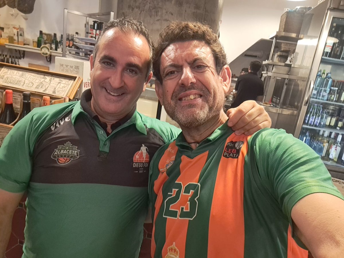 @amigos del bàsquet SOMOS DE ORO!! tweet media