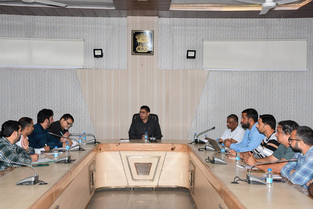 DioRajouri's tweet photo. District Development Commissioner Rajouri, Vikas Kundal, leads a crucial meeting to review and strengthen livelihood generation activities under the National Rural Livelihood Mission (NLRM)#NRLM #Empowerment #CommunityDevelopment
@diprjk
@vikaskundal03 https://t.co/r2OSabbUwQ