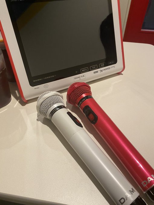 カラオケ🎤久々で声枯れた🥱 https://t.co/Lx3E3AWnDQ