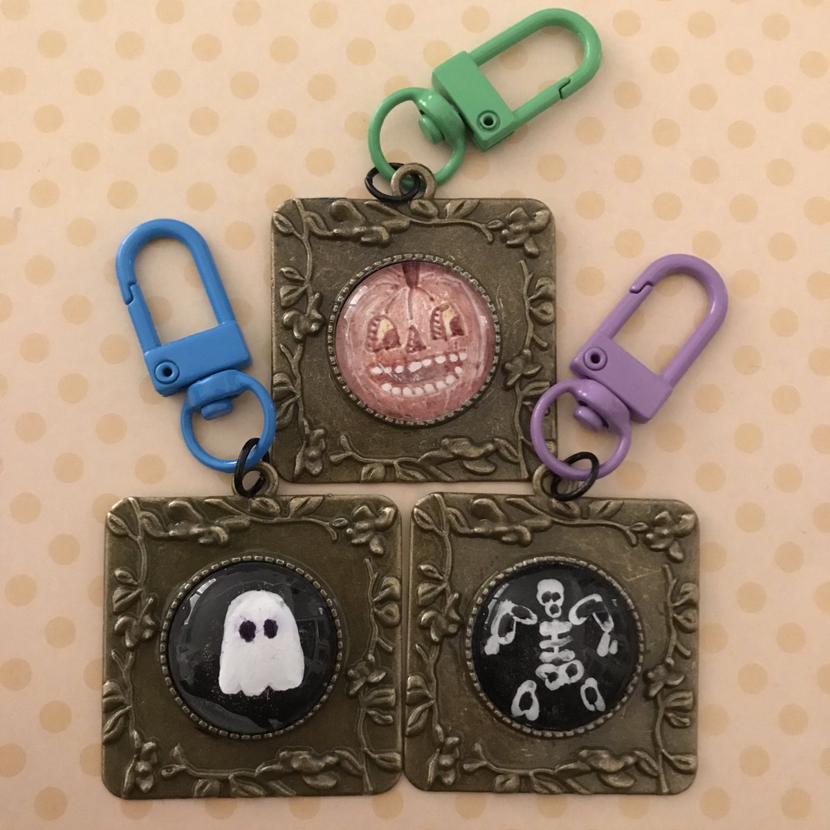 ficklebestiary's tweet photo. 3 new charms up on our etsy! 🎃
https://t.co/vlcSwO2mbO https://t.co/RM85fIwJsT
