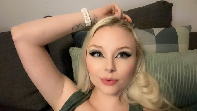 I just made all my videos on MV 25% off until Nov 6!! Enjoy 💋  https://t.co/xJx4mDtjZJ https://t.co/<a href="/tag/mvsales"class="tags"><span>#mvsales</span></a>