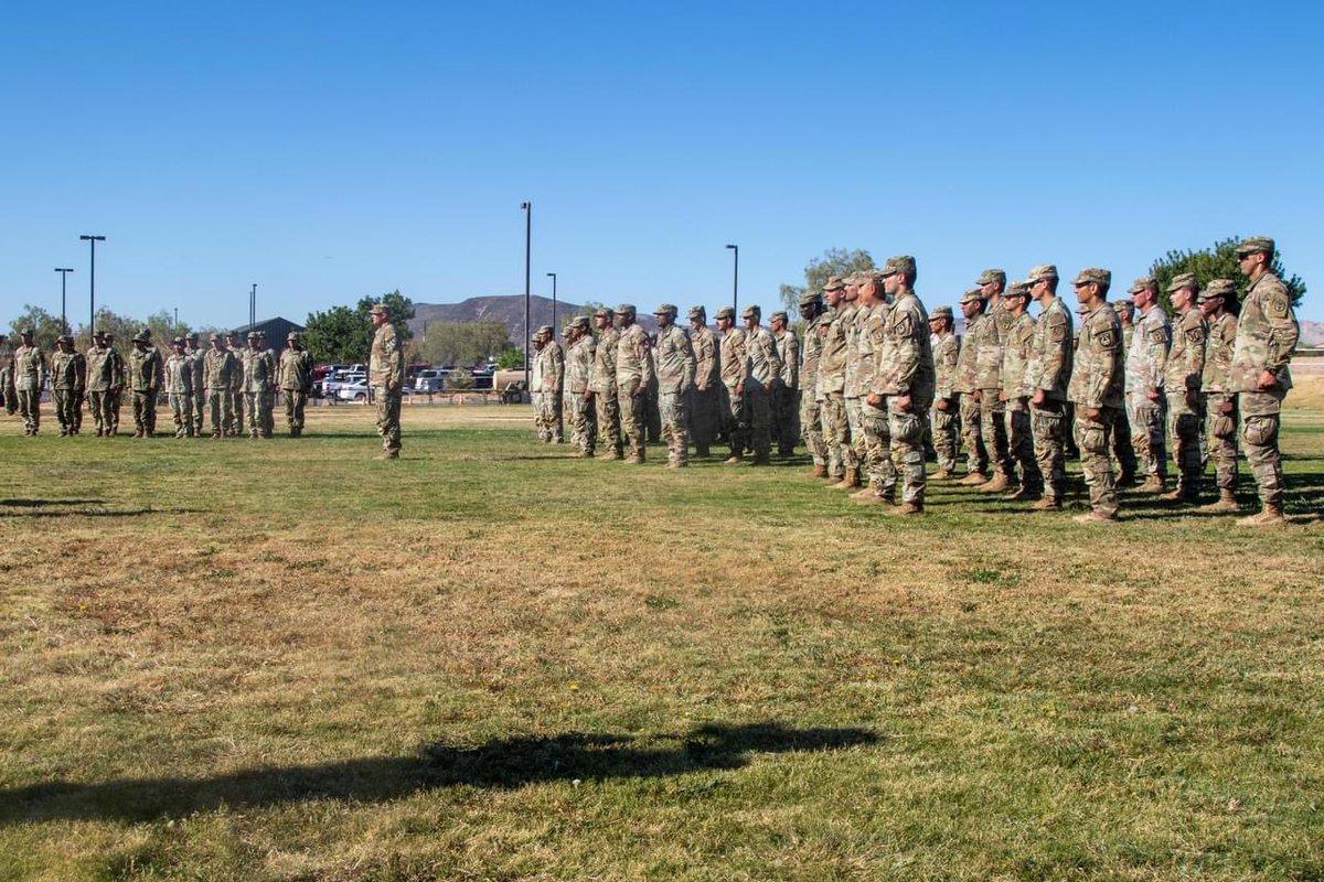 70thRCO's tweet photo. ALLONS! Tremendous effort and super proud of the Regiment and Fort Irwin for a great E3B! We awarded 98 new experts yesterday on Fritz Field who are going to inspire the next group to succeed! BLACKHORSE! @11ArmoredCavReg @NTC_UPDATE https://t.co/u9abkWvt07