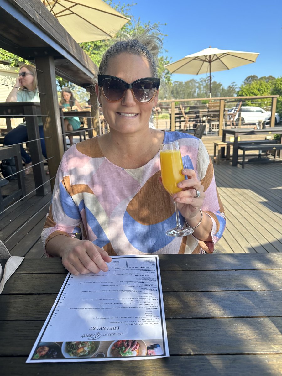 tomhagan88's tweet photo. Quick detour for a Mimosa 🥂 

I swear we are going home eventually 😂 #Back2Reality https://t.co/NSwth4UbEV