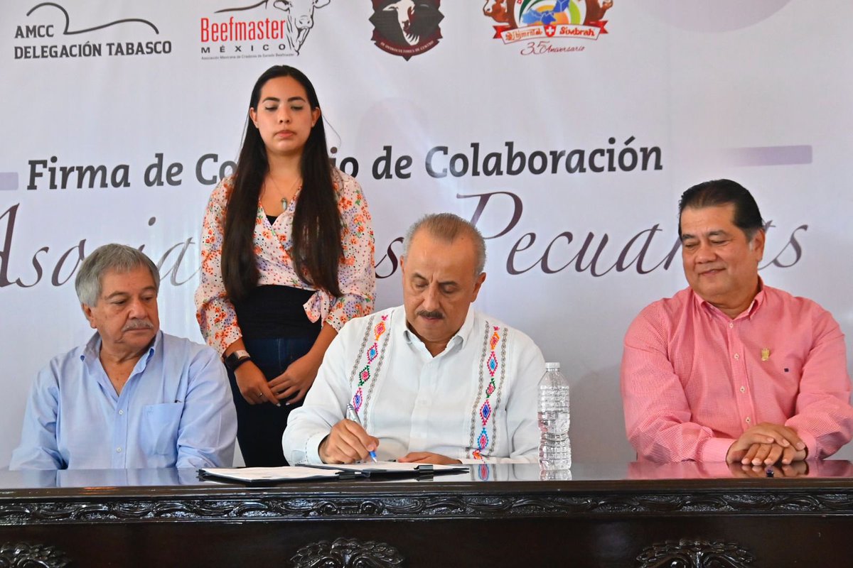 Inauguramos la 1ra. Muestra Mexicana Ganadera de Cebú 2023, que se lleva a cabo en el Parque Tabasco, en la que fui testigo de honor en la firma del convenio entre el Centro Agropecuario de la <a href="/UJAT/">UJAT</a> y las Asociaciones Ganaderas para la instalación de un Centro de Reproducción.